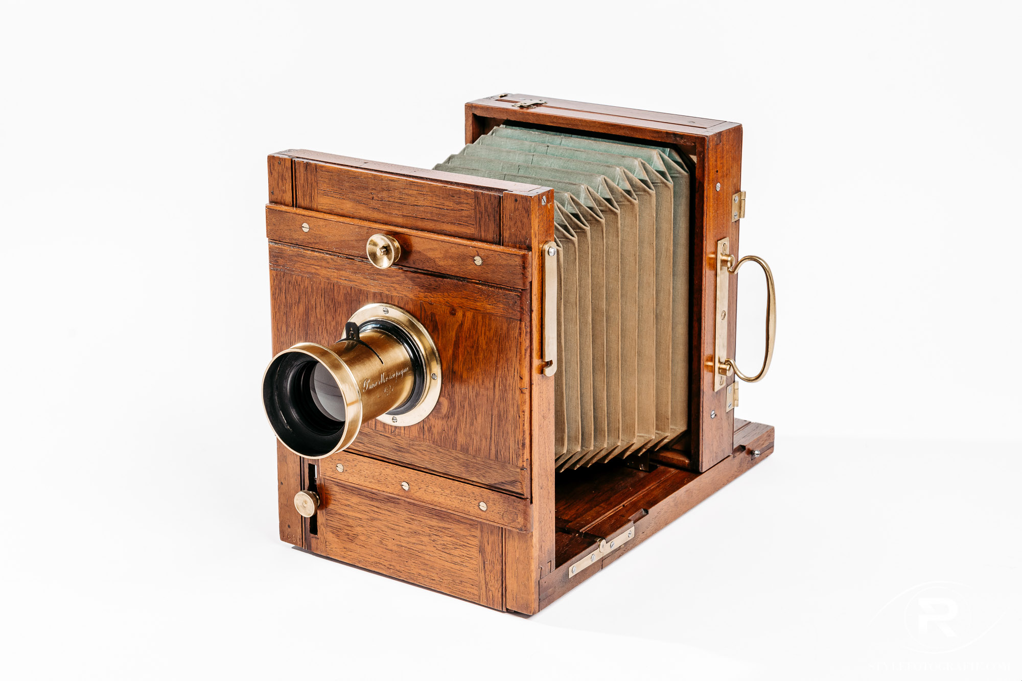 F & Cie wood plate camera 1890